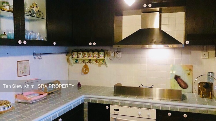 Blk 164 Jalan Teck Whye (Choa Chu Kang), HDB Executive #202937382
